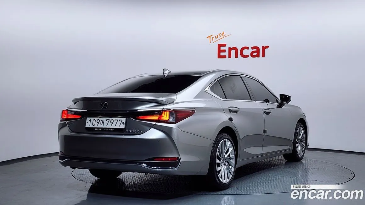 Lexus ES 2023 из KR, фото 2