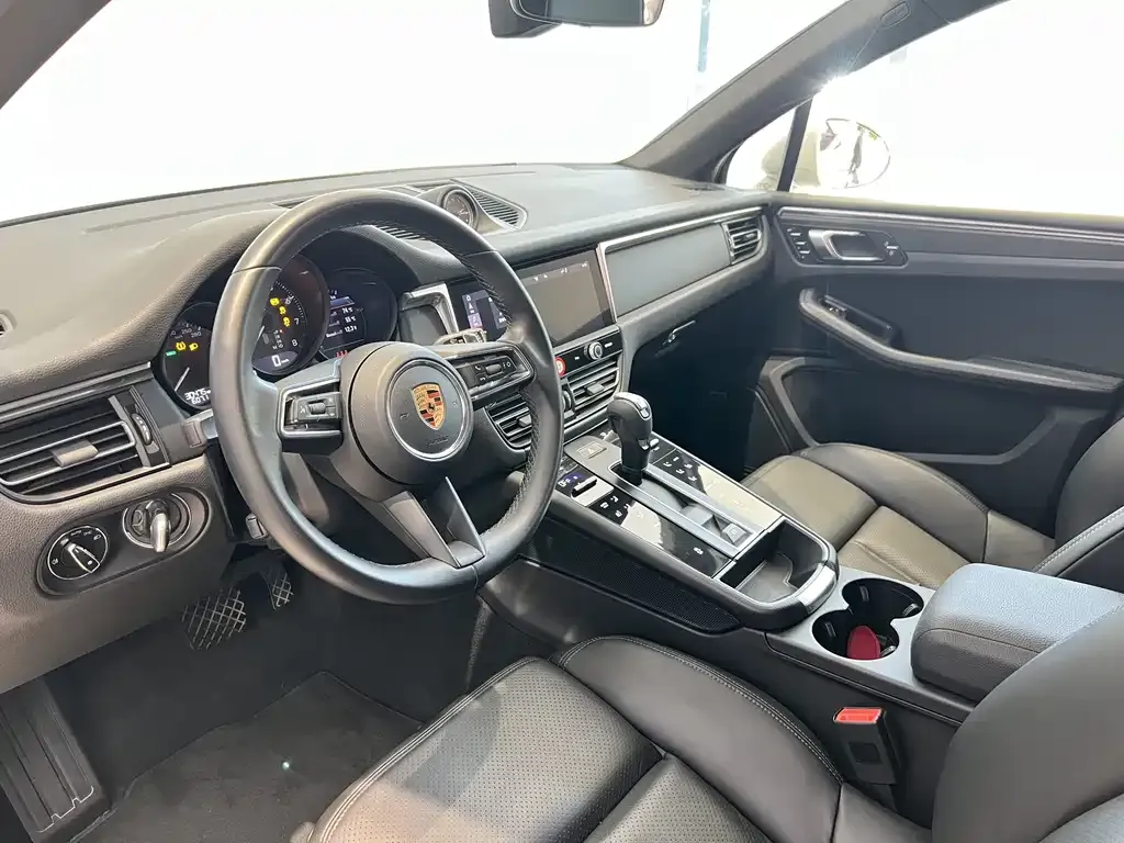 Porsche Macan 2022 из CN, фото 3