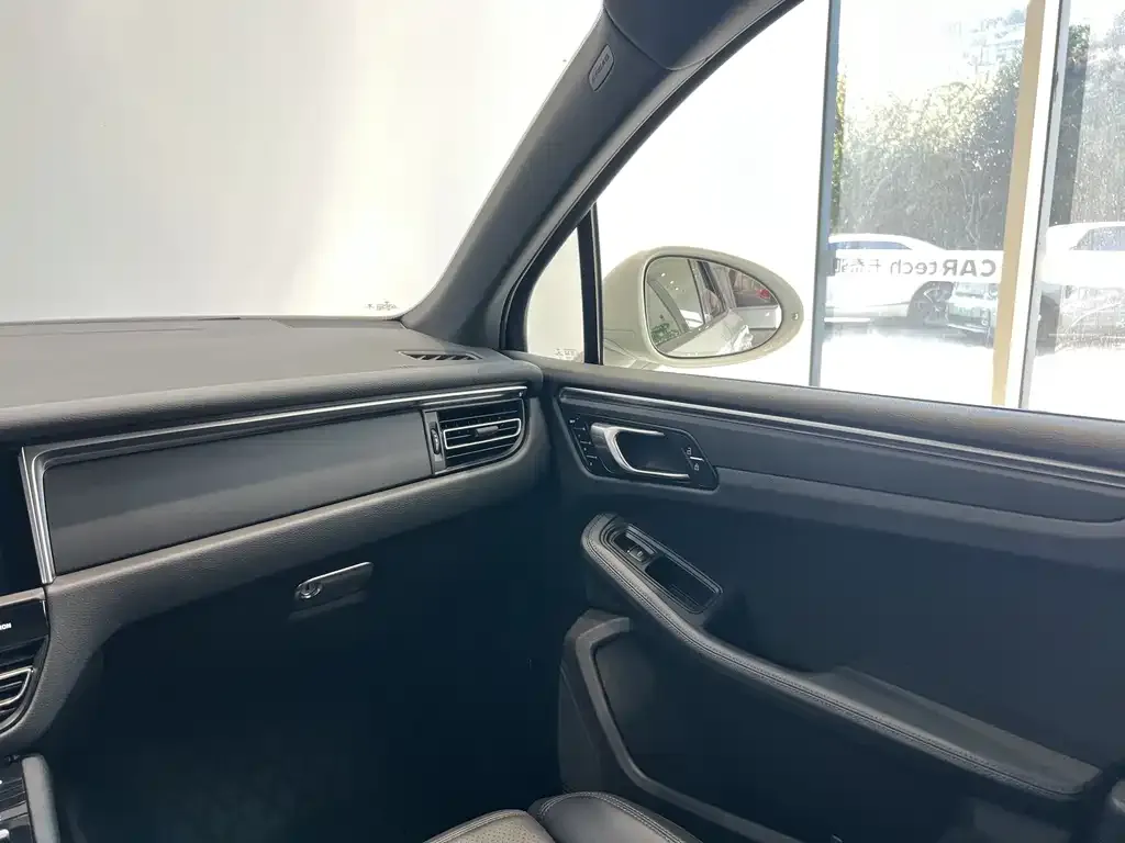Porsche Macan 2022 из CN, фото 7