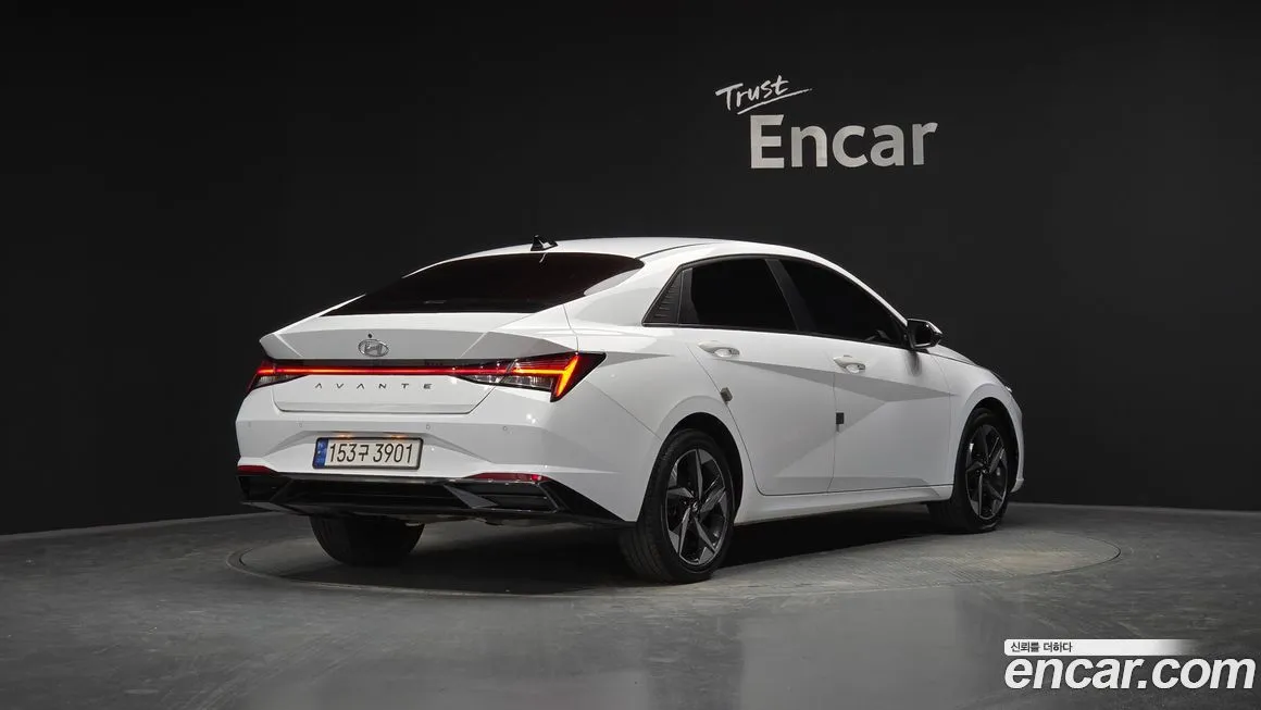 Hyundai AVANTE — фото 2