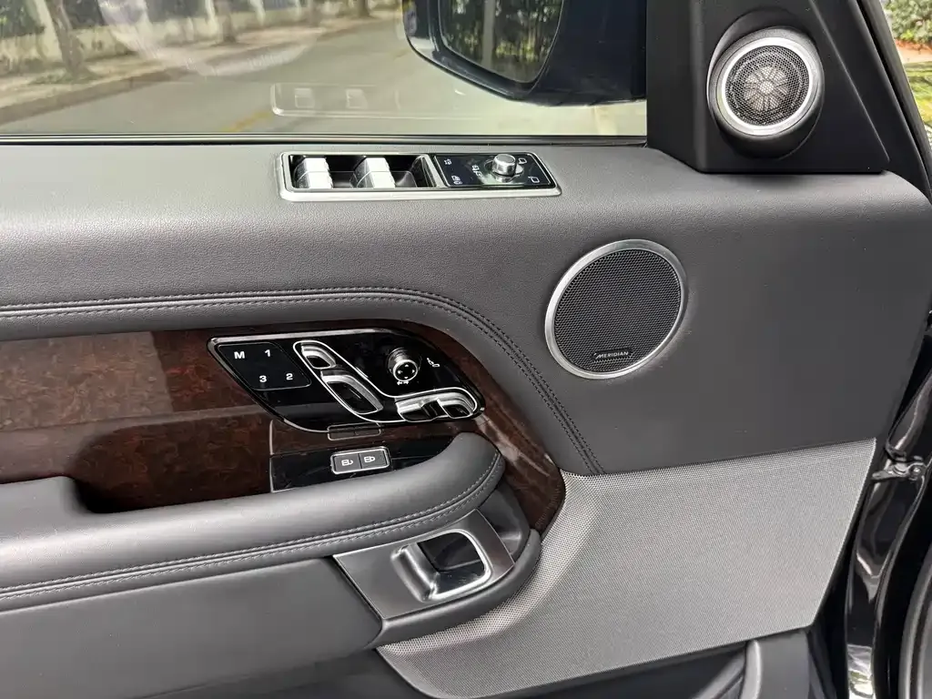 Land Rover Range Rover 2021 из CN, фото 8