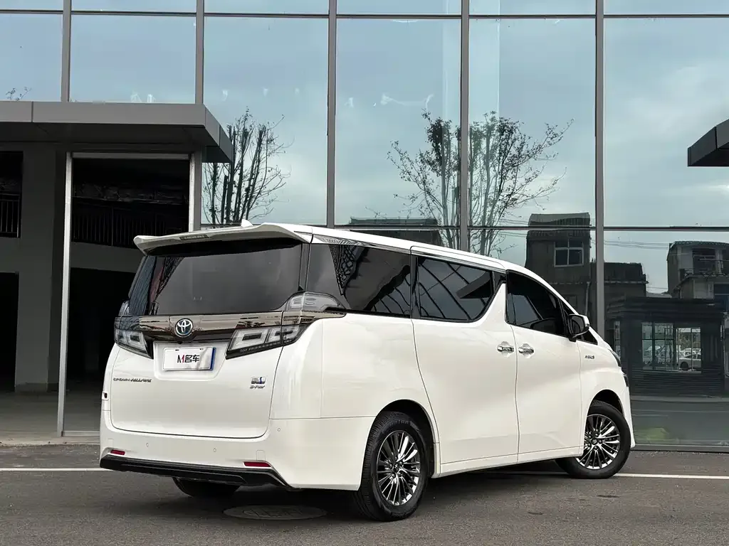 Toyota Vellfire 2023 из CN, фото 5