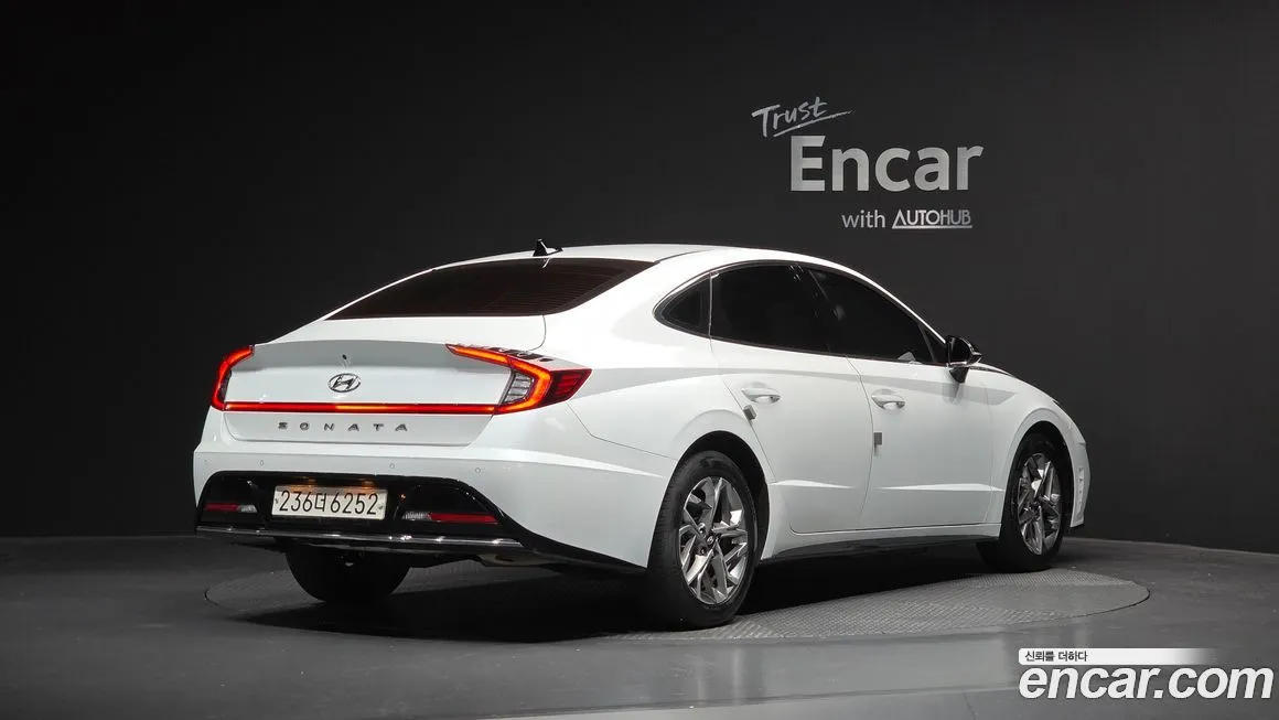 Hyundai Sonata 2022 из KR, фото 2
