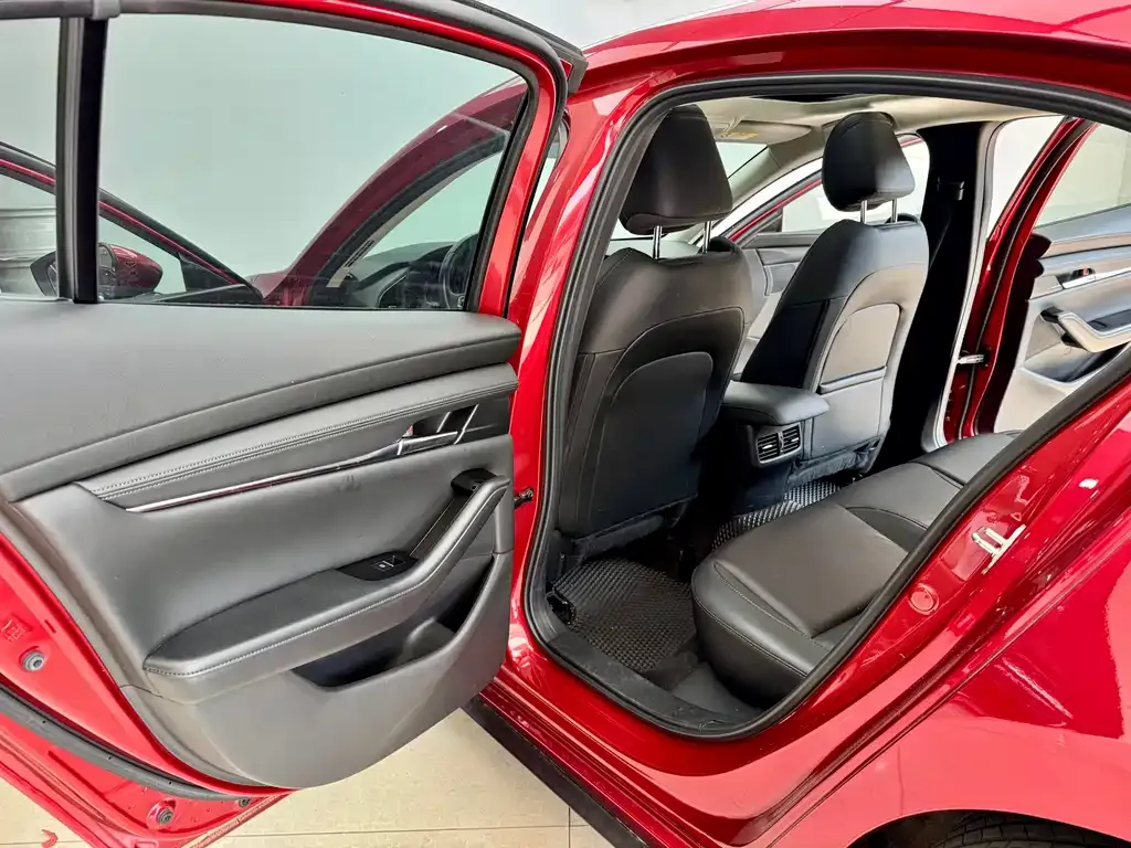 Mazda 3 Axela 2021 из CN, фото 10