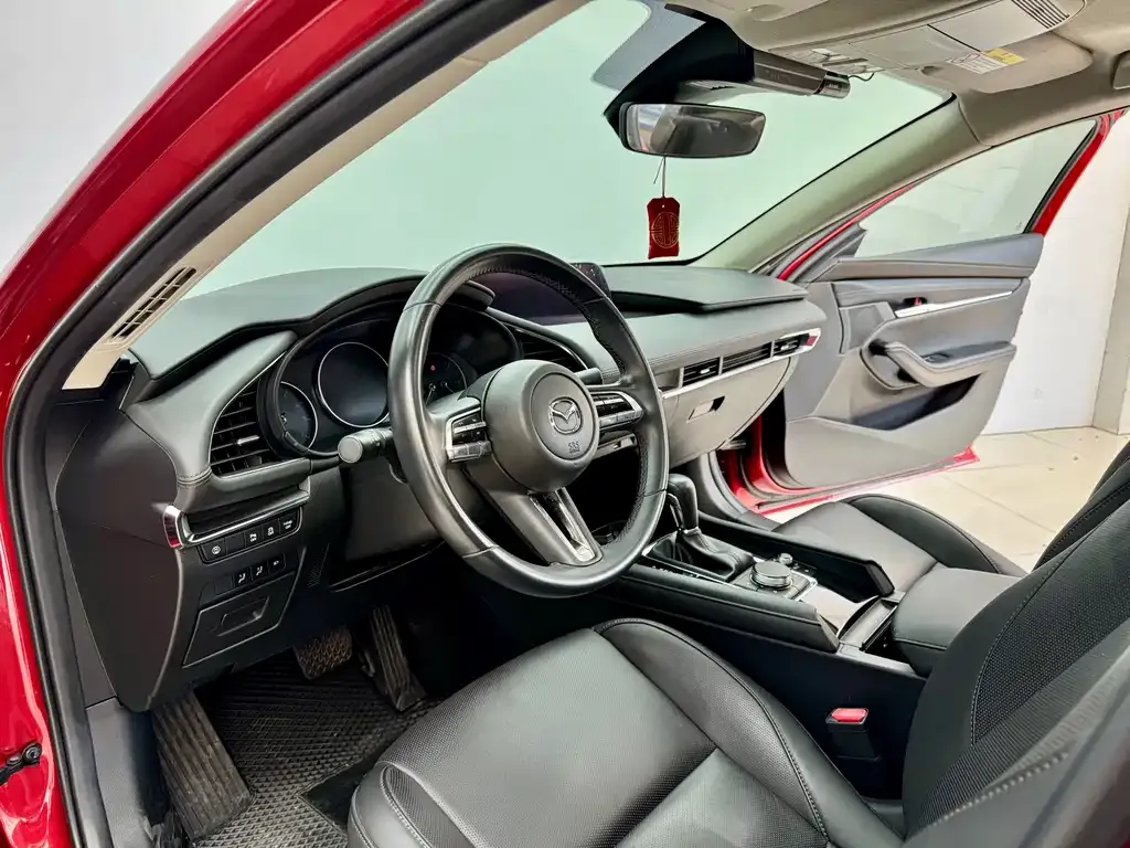 Mazda 3 Axela 2021 из CN, фото 6