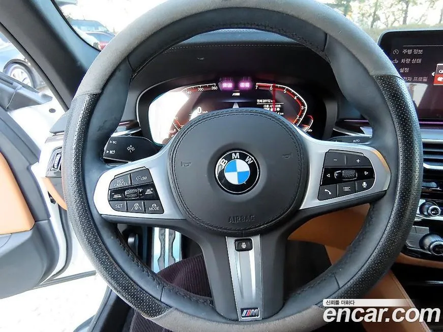 BMW 5-Series 2021 из KR, фото 8
