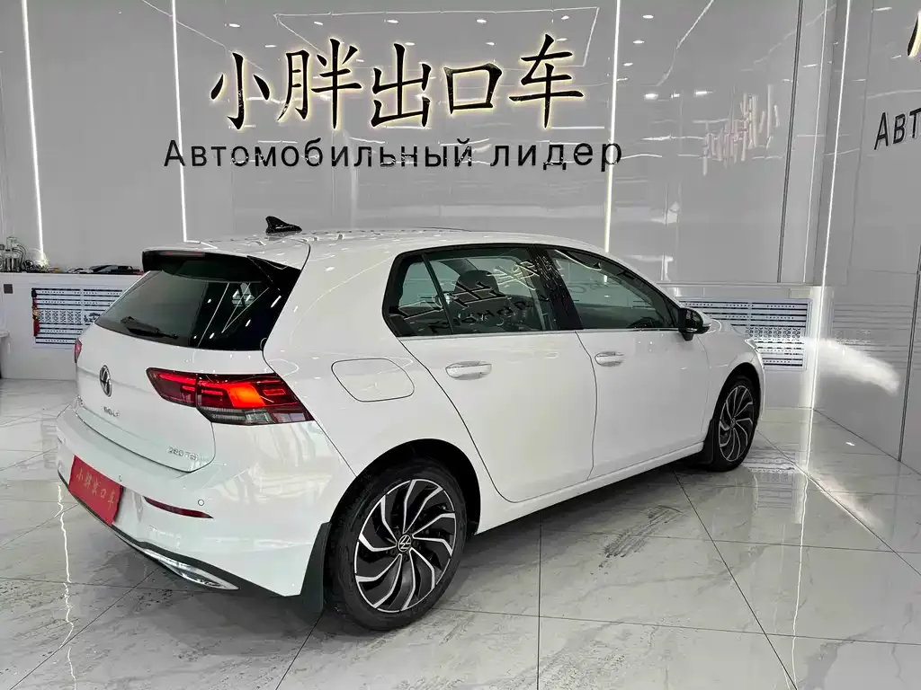 Volkswagen Golf 2022 из CN, фото 4