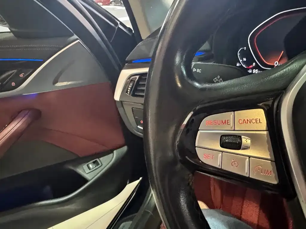 BMW 5 Series 2021 из CN, фото 7