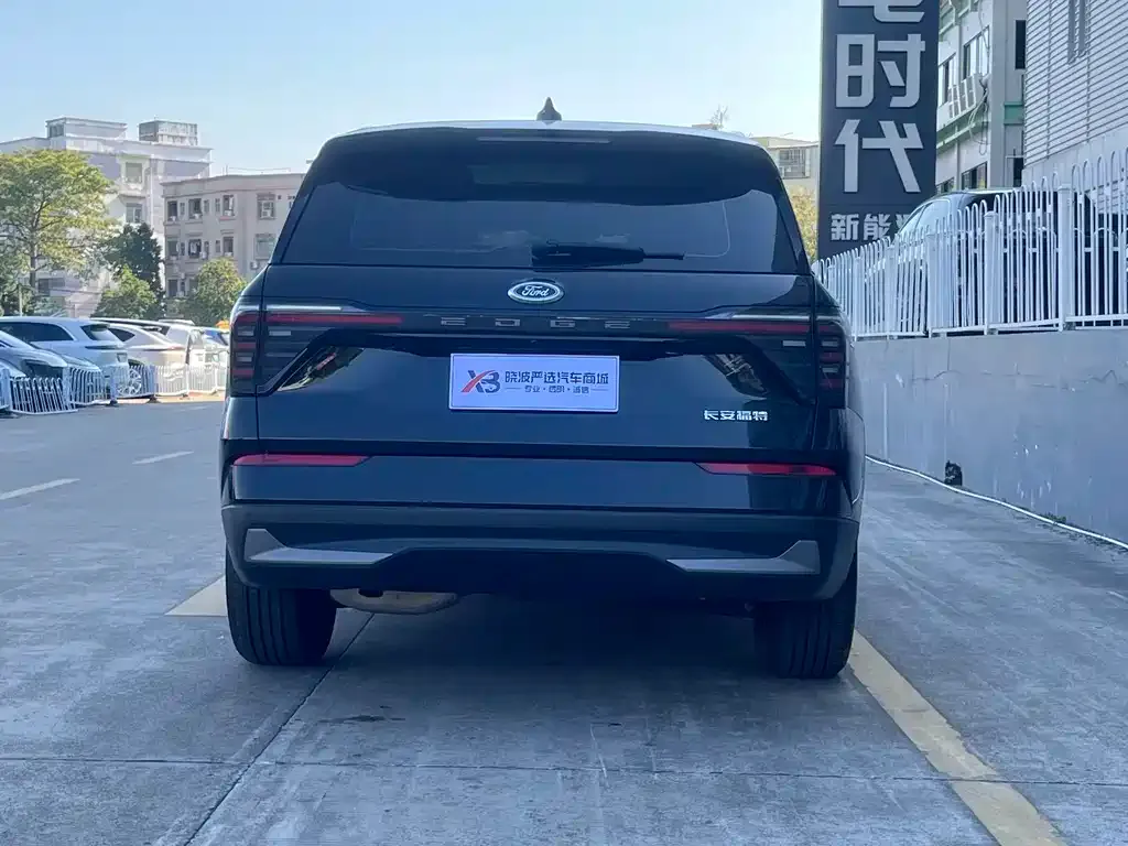 Ford Edge — фото 4