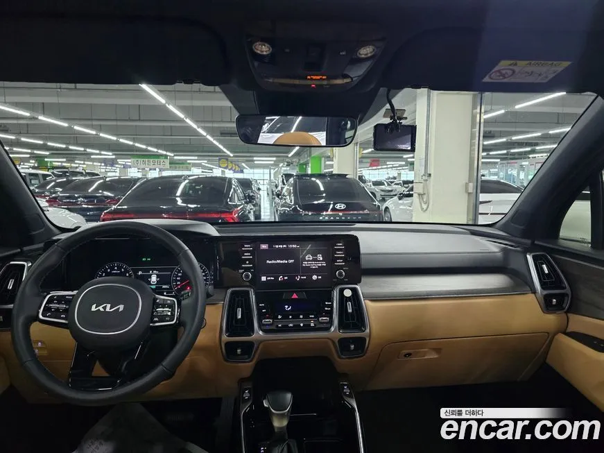Kia Sorento — фото 9