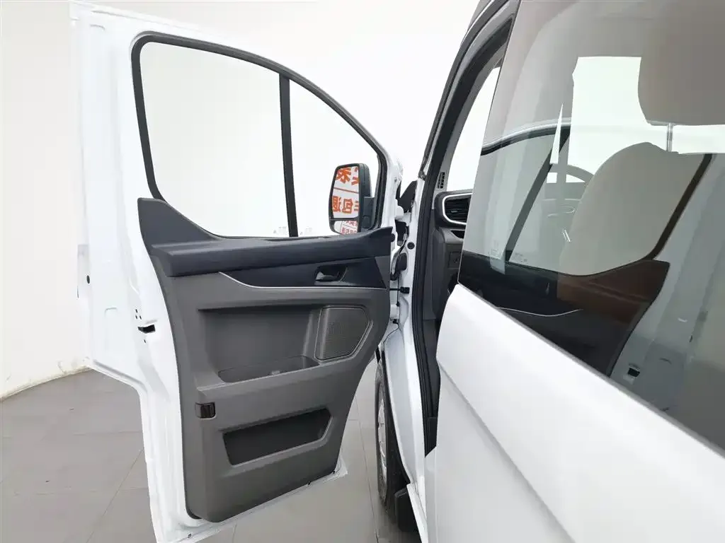 Ford Transit 2024 из CN, фото 8