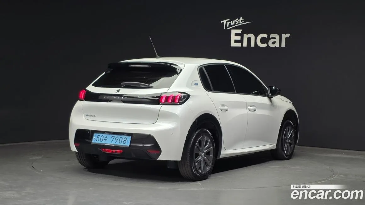 Peugeot 208 2022 из KR, фото 2
