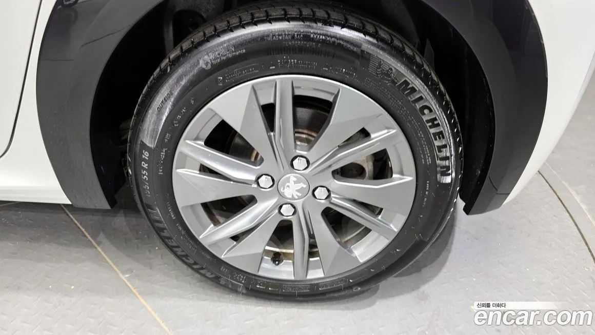 Peugeot 208 2022 из KR, фото 5