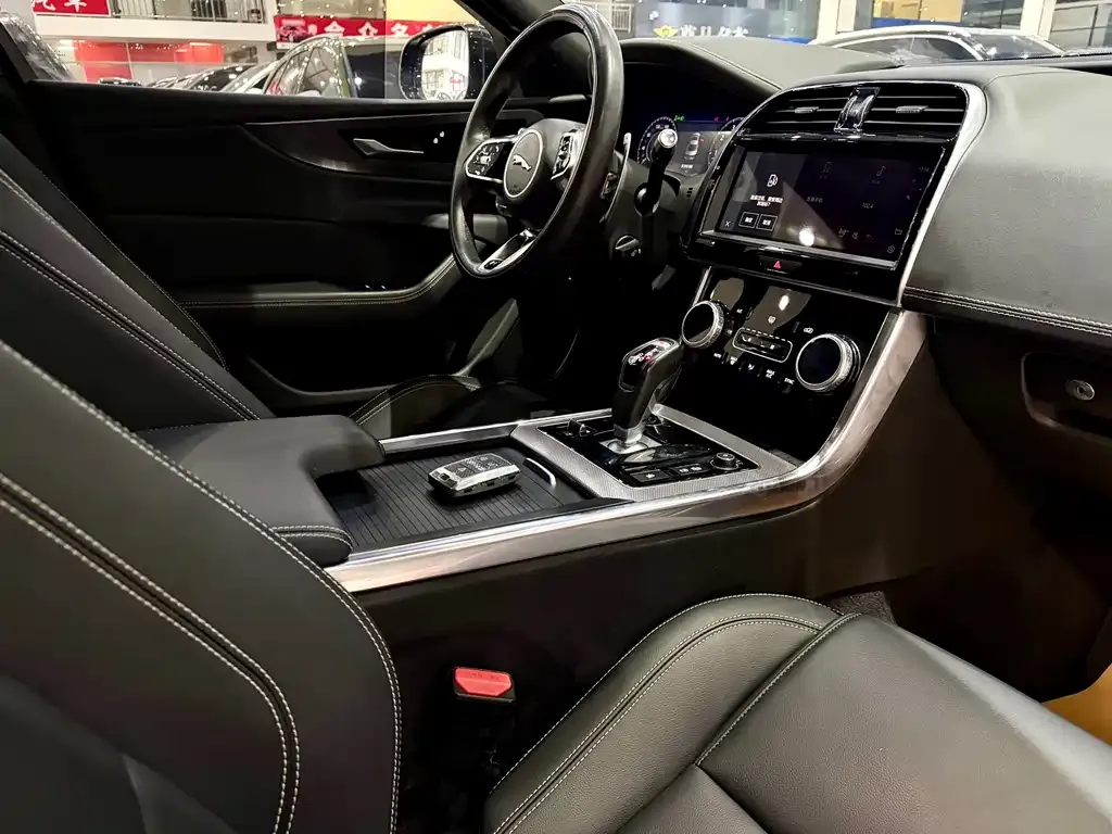 Jaguar XEL 2021 из CN, фото 5