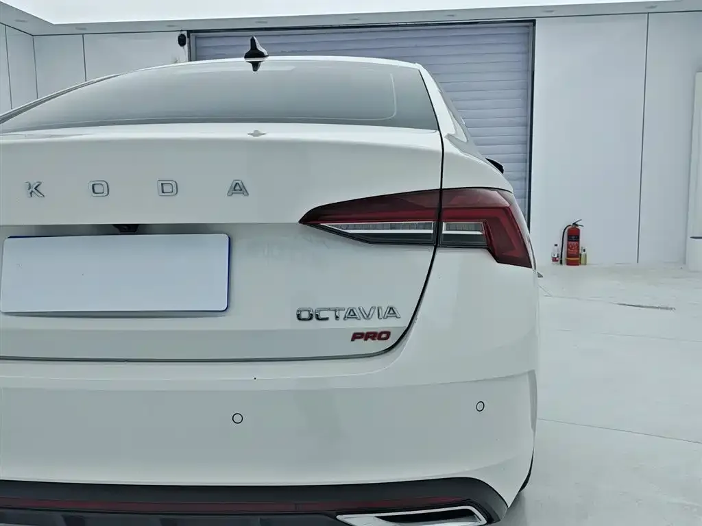 Skoda Octavia — фото 10