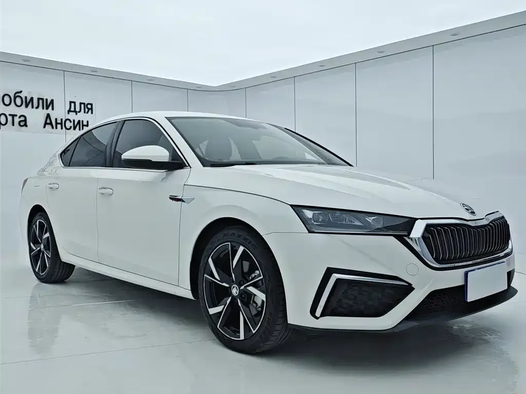 Skoda Octavia — фото 3