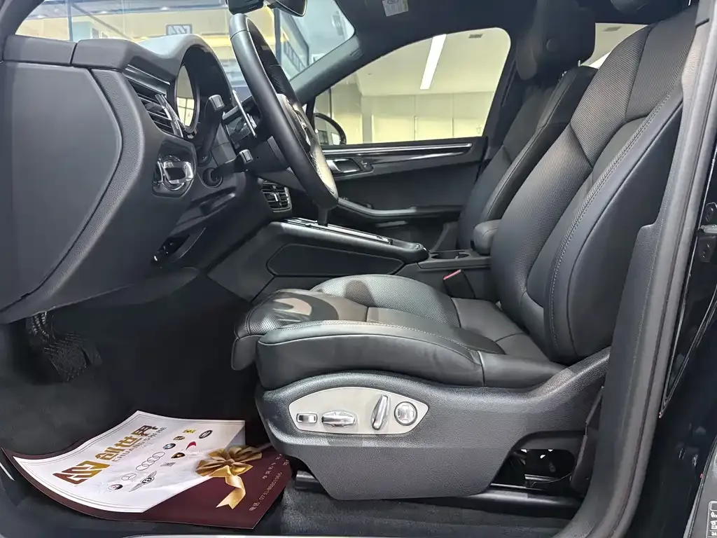 Porsche Macan 2023 из CN, фото 4