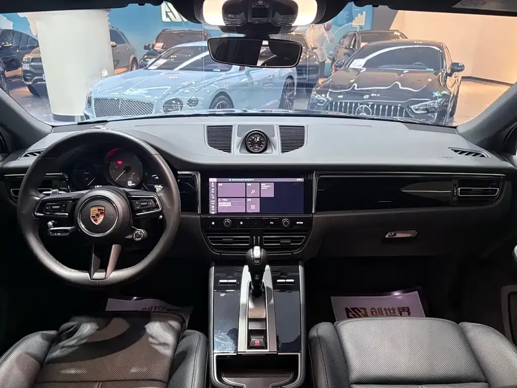 Porsche Macan 2023 из CN, фото 5