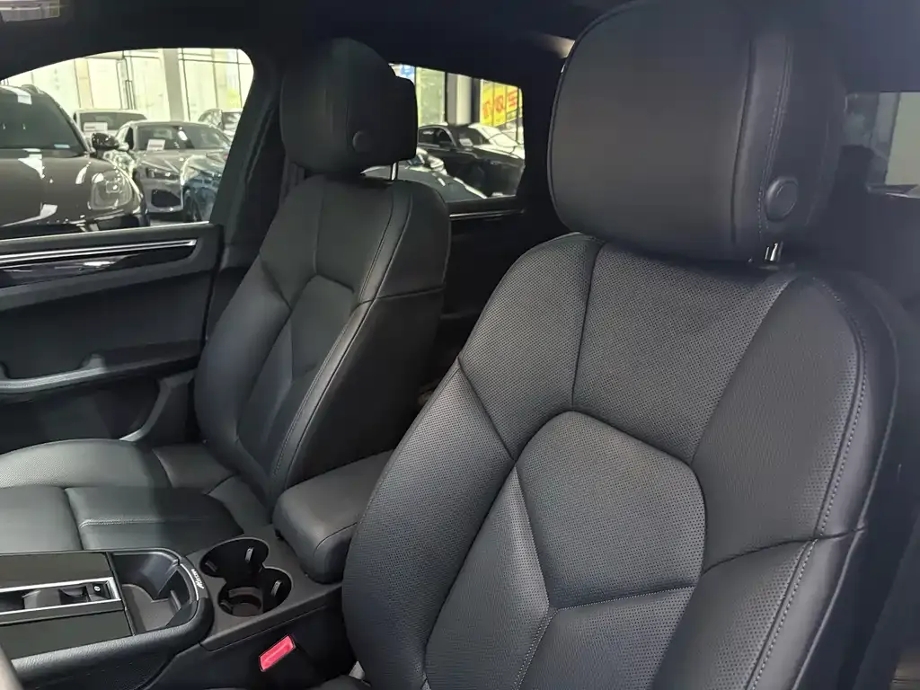 Porsche Macan 2023 из CN, фото 9