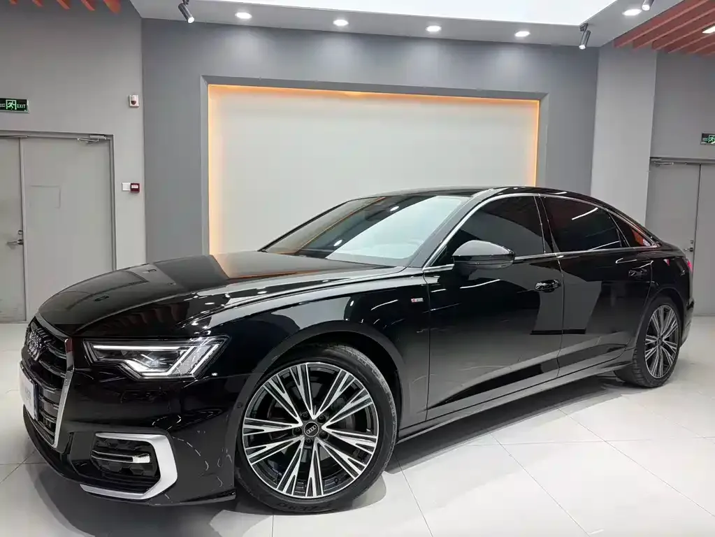 Audi A6L 2023 из CN, фото 1