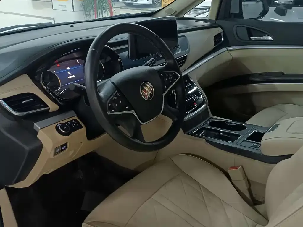 Buick GL8 2023 из CN, фото 4