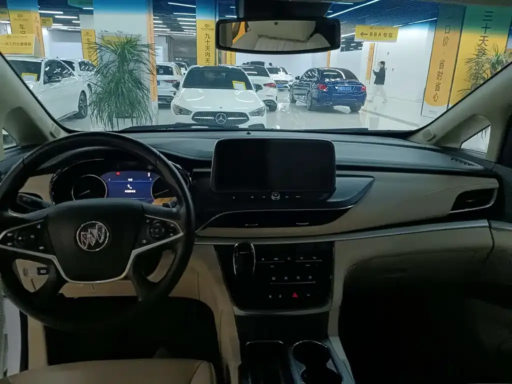 Buick GL8 2023 из CN, фото 5