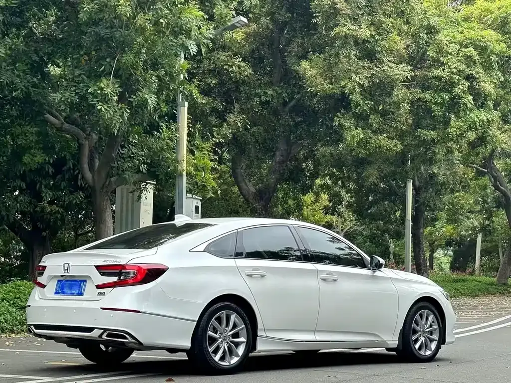 Honda Accord 2022 из CN, фото 9