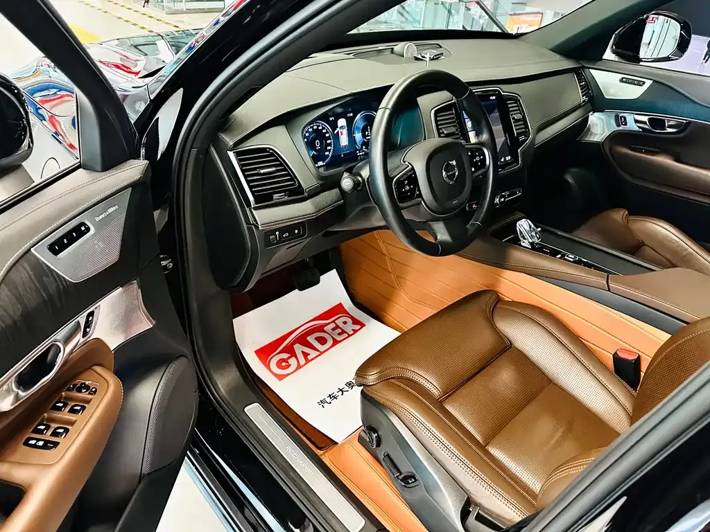 Volvo XC90 PHEV 2021 из CN, фото 4