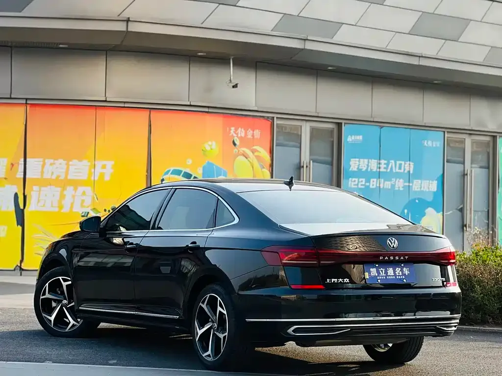 Volkswagen Passat 2023 из CN, фото 4