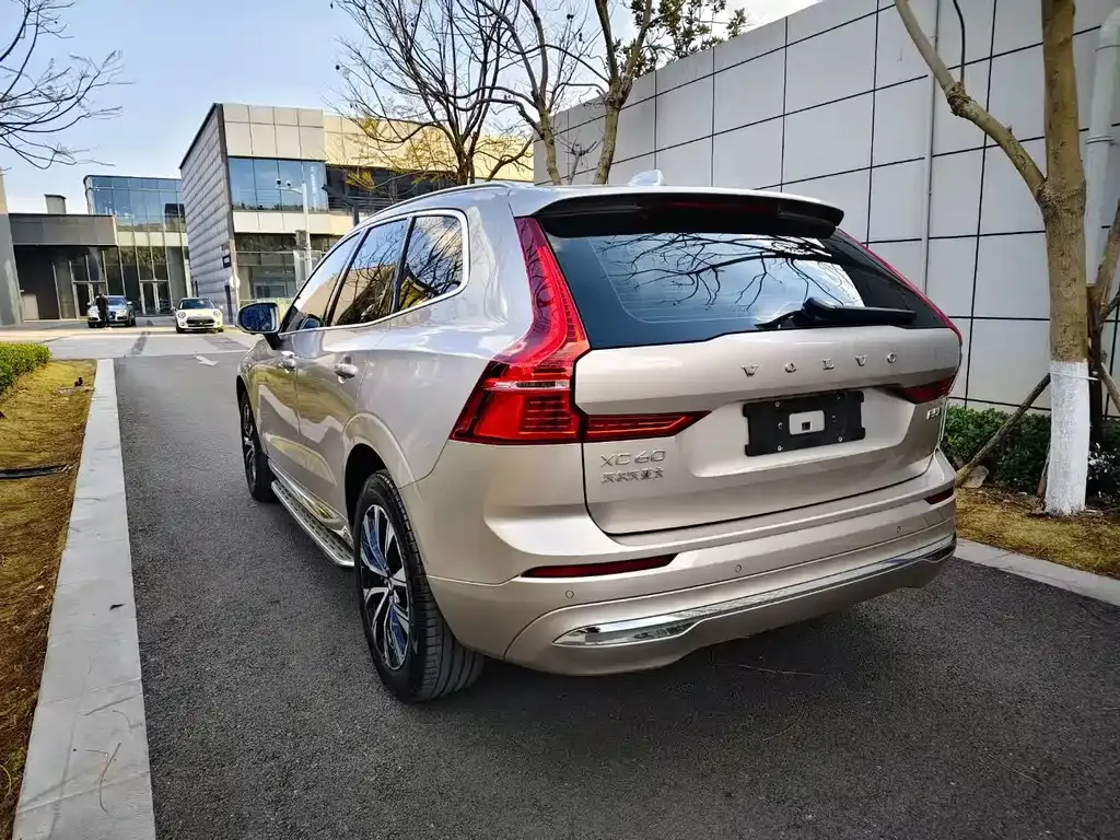 Volvo XC60 2023 из CN, фото 9