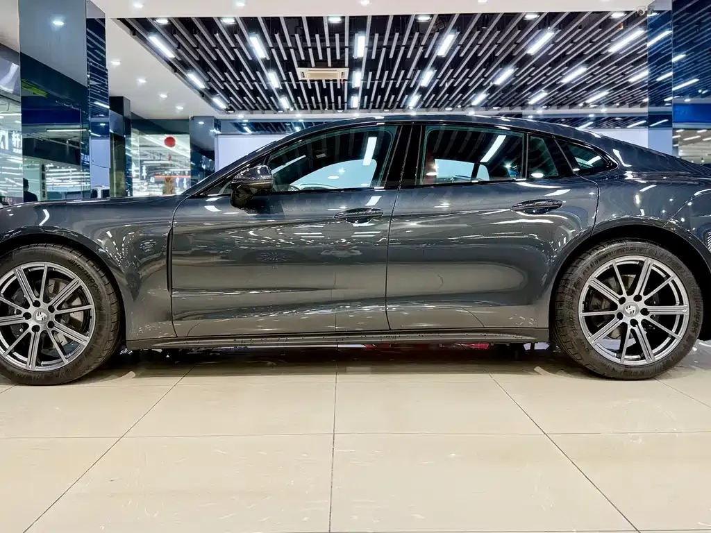 Porsche Panamera 2025 из CN, фото 3