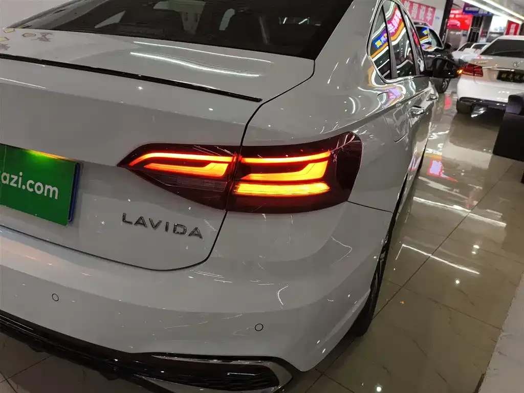 Volkswagen Lavida 2024 из CN, фото 8