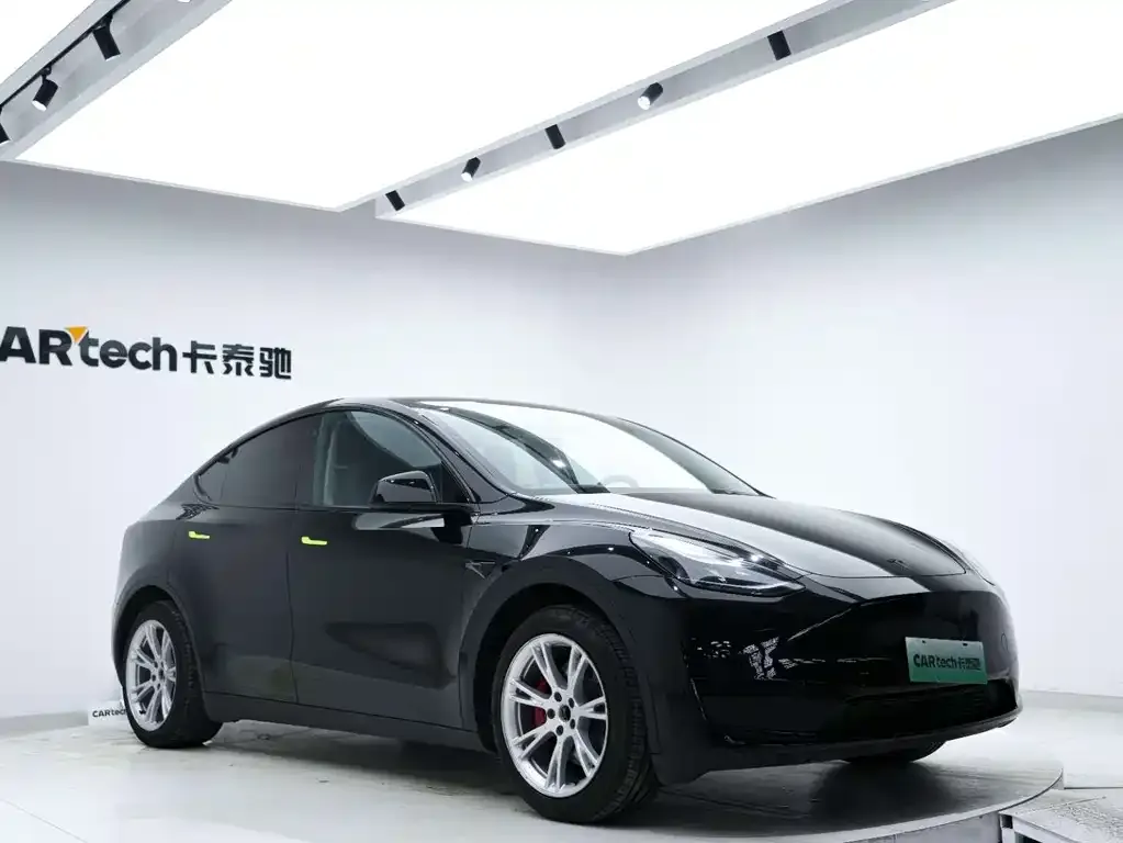 Tesla Model Y 2023 из CN, фото 10