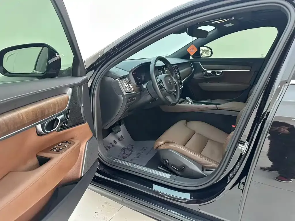 Volvo S90 2021 из CN, фото 10