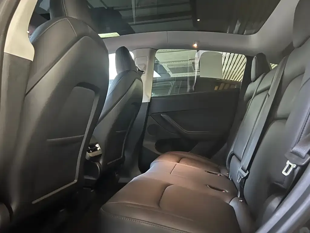 Tesla Model Y 2024 из CN, фото 8