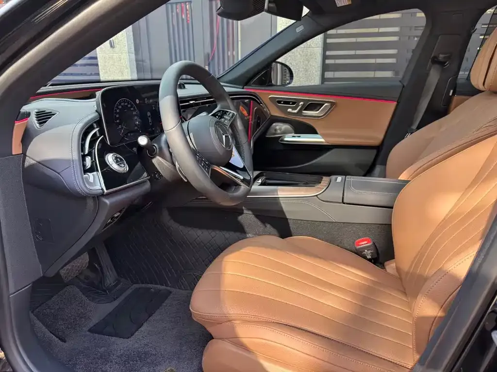 Mercedes-Benz E-Class 2025 из CN, фото 5
