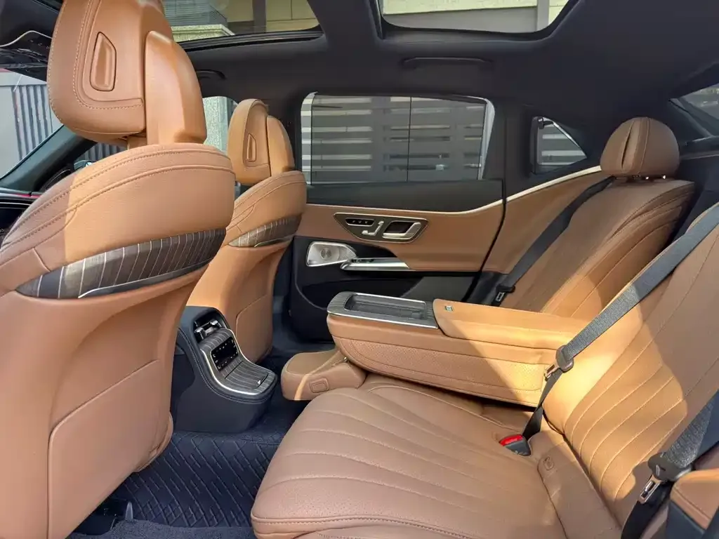 Mercedes-Benz E-Class 2025 из CN, фото 6