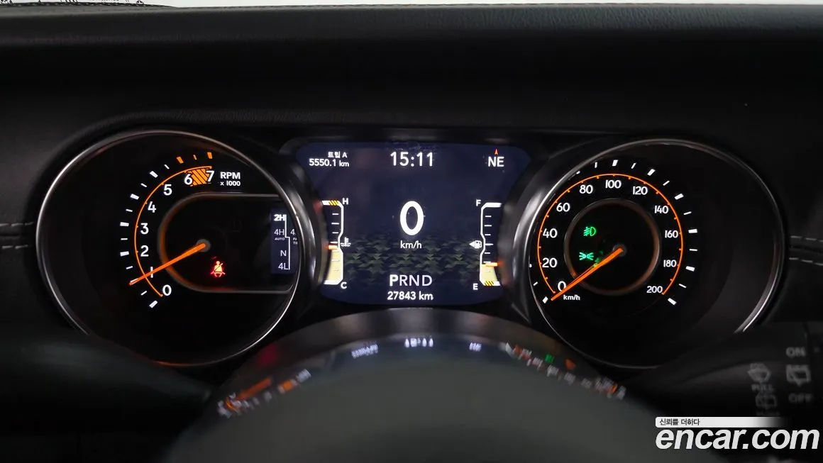 Jeep Wrangler 2021 из KR, фото 8