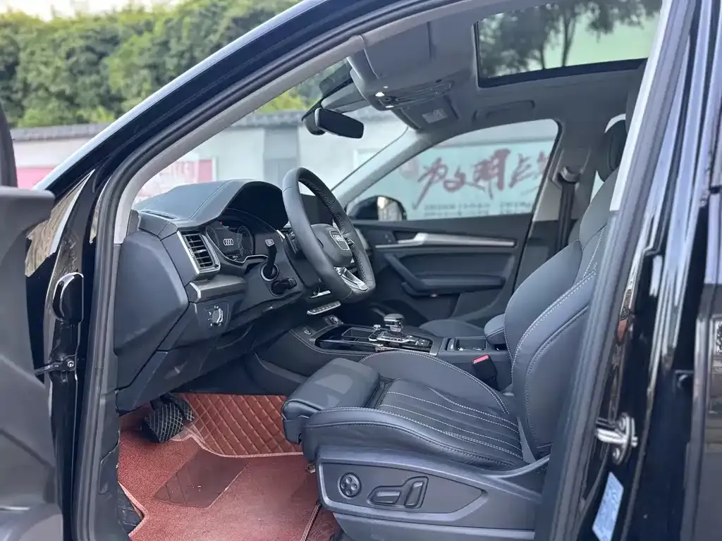 Audi Q5L 2022 из CN, фото 4