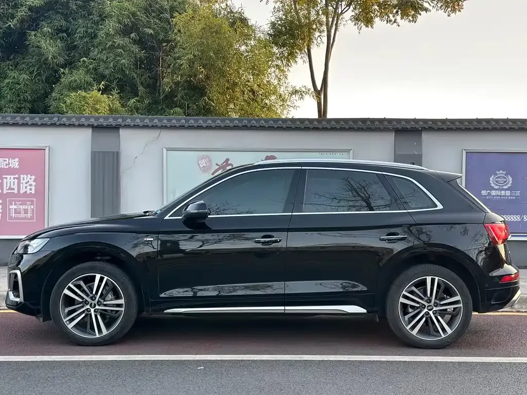 Audi Q5L 2022 из CN, фото 7