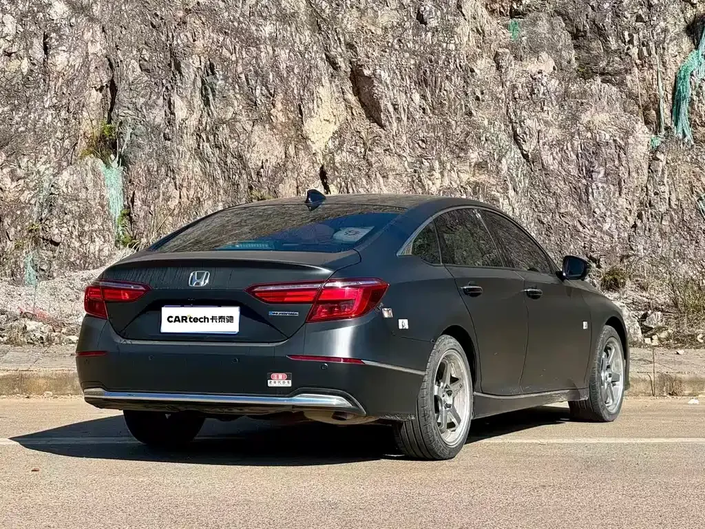 Honda Inspire — фото 4