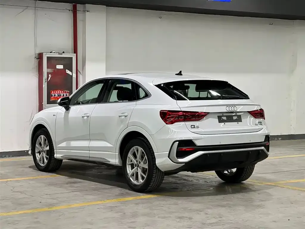 Audi Q3 Sportback — фото 4