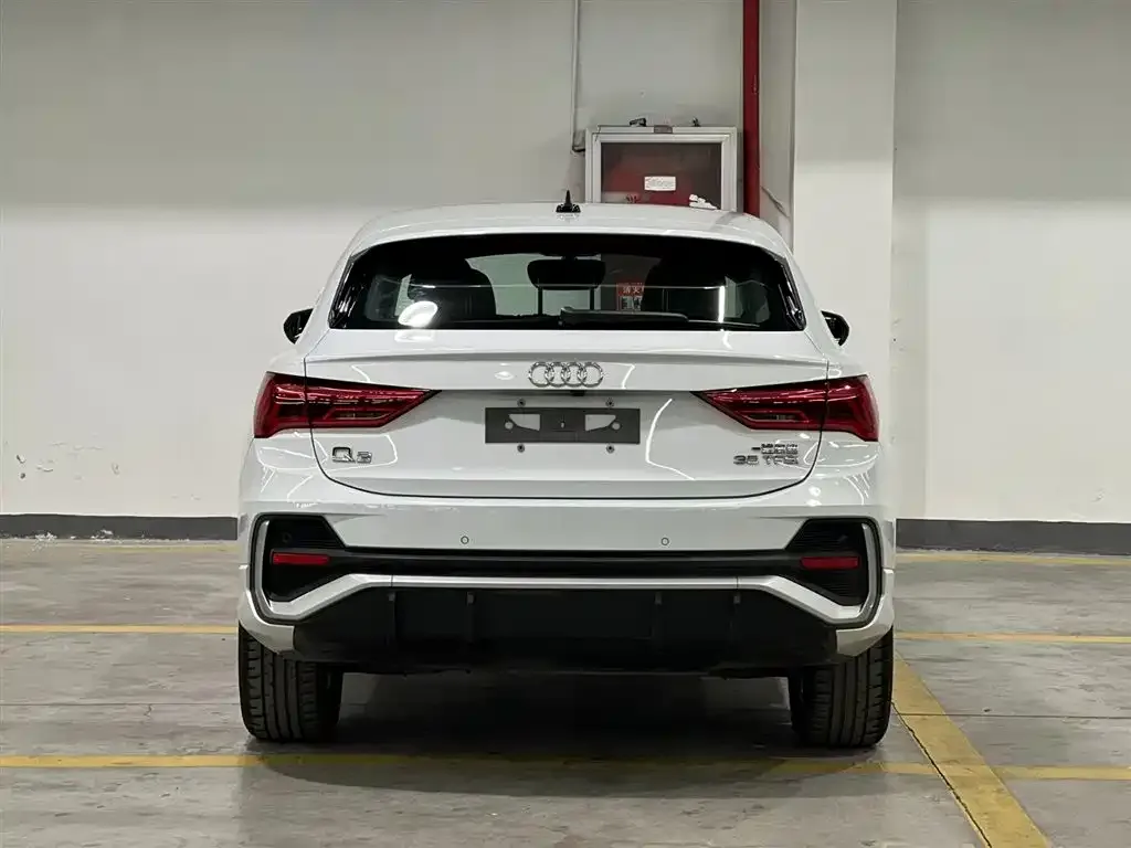 Audi Q3 Sportback — фото 6