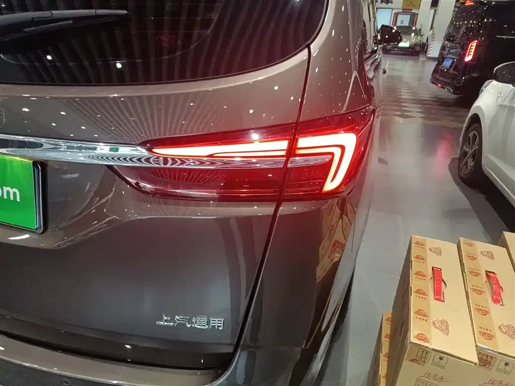 Buick GL8 2023 из CN, фото 8