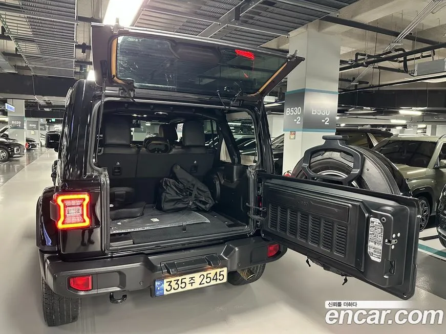 Jeep Wrangler — фото 5