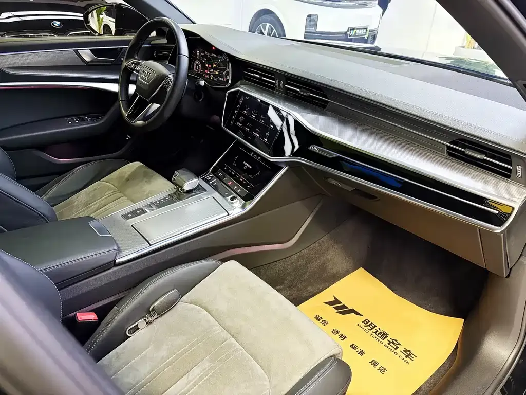 Audi A6L 2021 из CN, фото 5