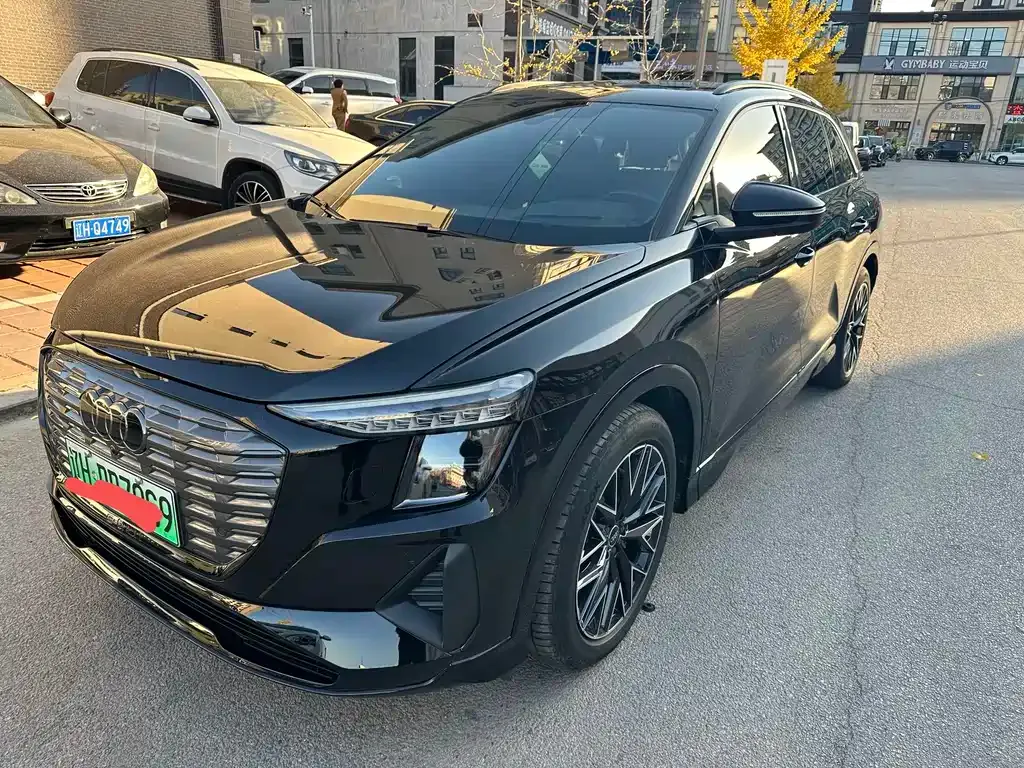 Audi Q5 e-tron 2024 из CN, фото 2