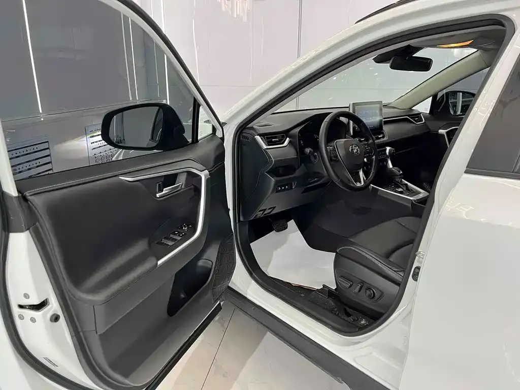Toyota RAV4 2022 из CN, фото 7