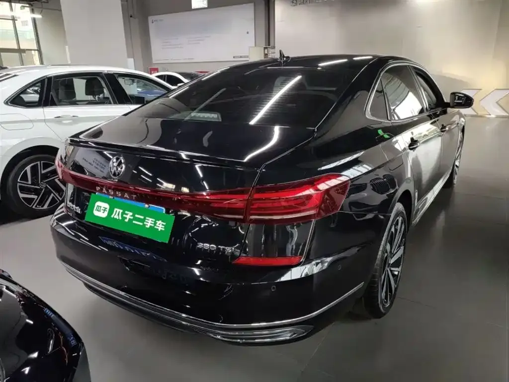 Volkswagen Passat — фото 7