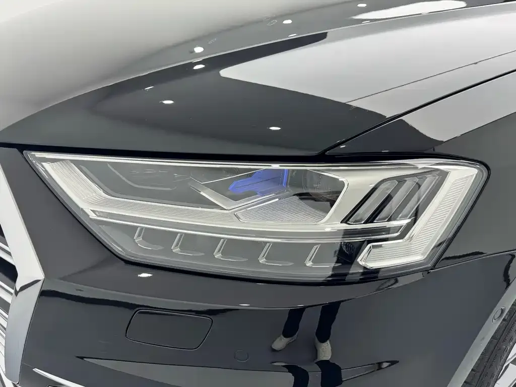 Audi A8 2022 из CN, фото 7